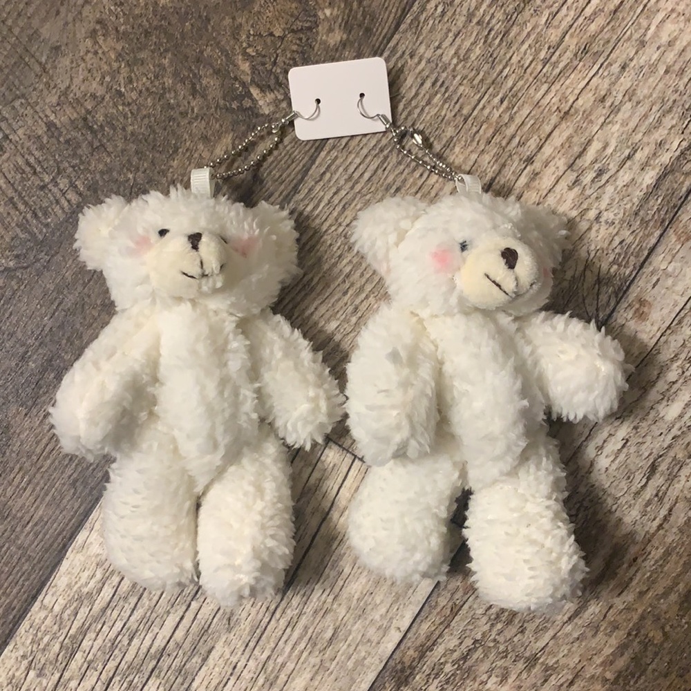 NWT!! Blushing Teddy bear earrings 🧸 🧸